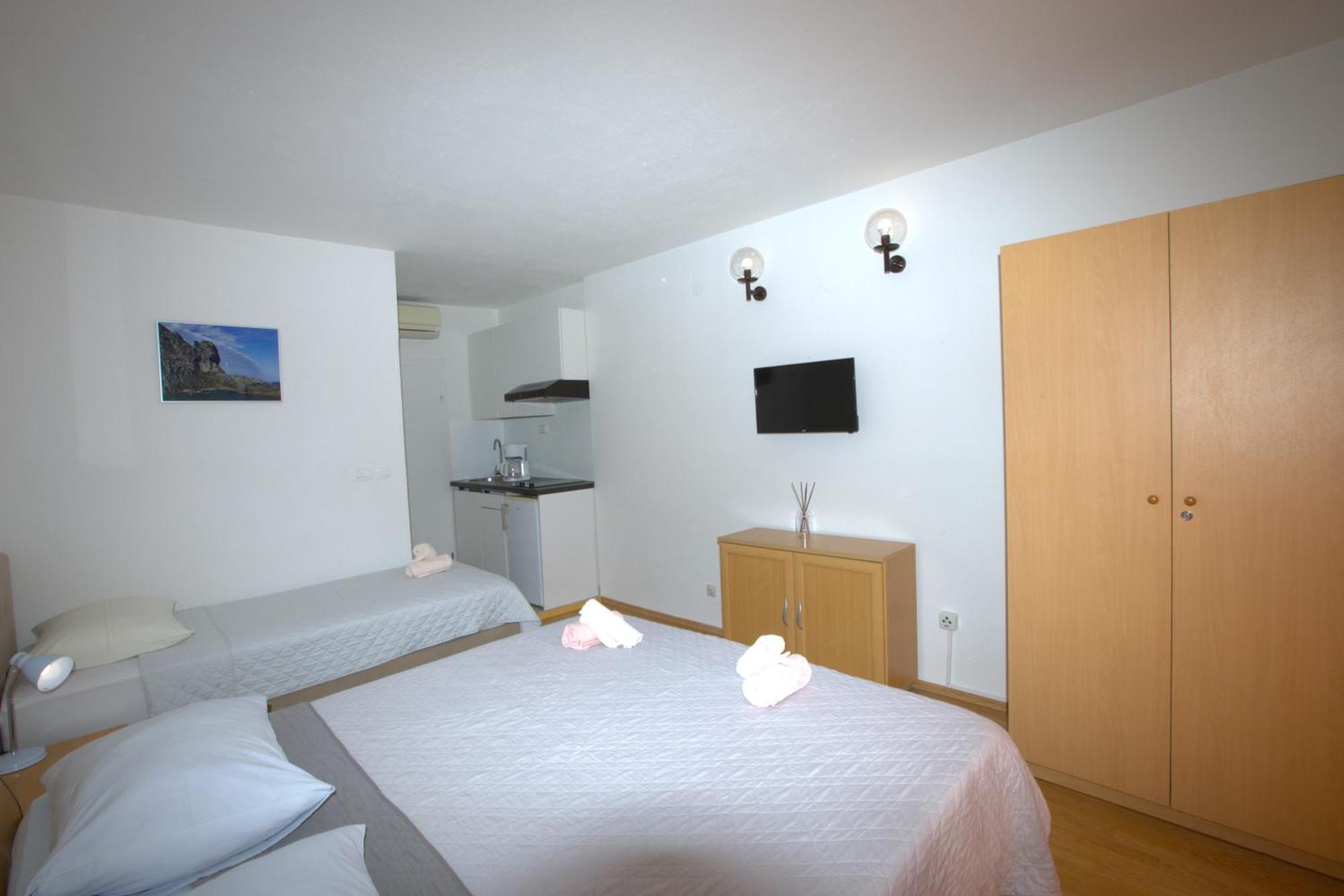 Apartments Mare Brela Exterior foto